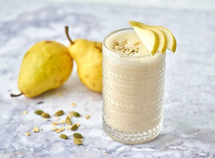 Pear Cardamom Oats Smoothie